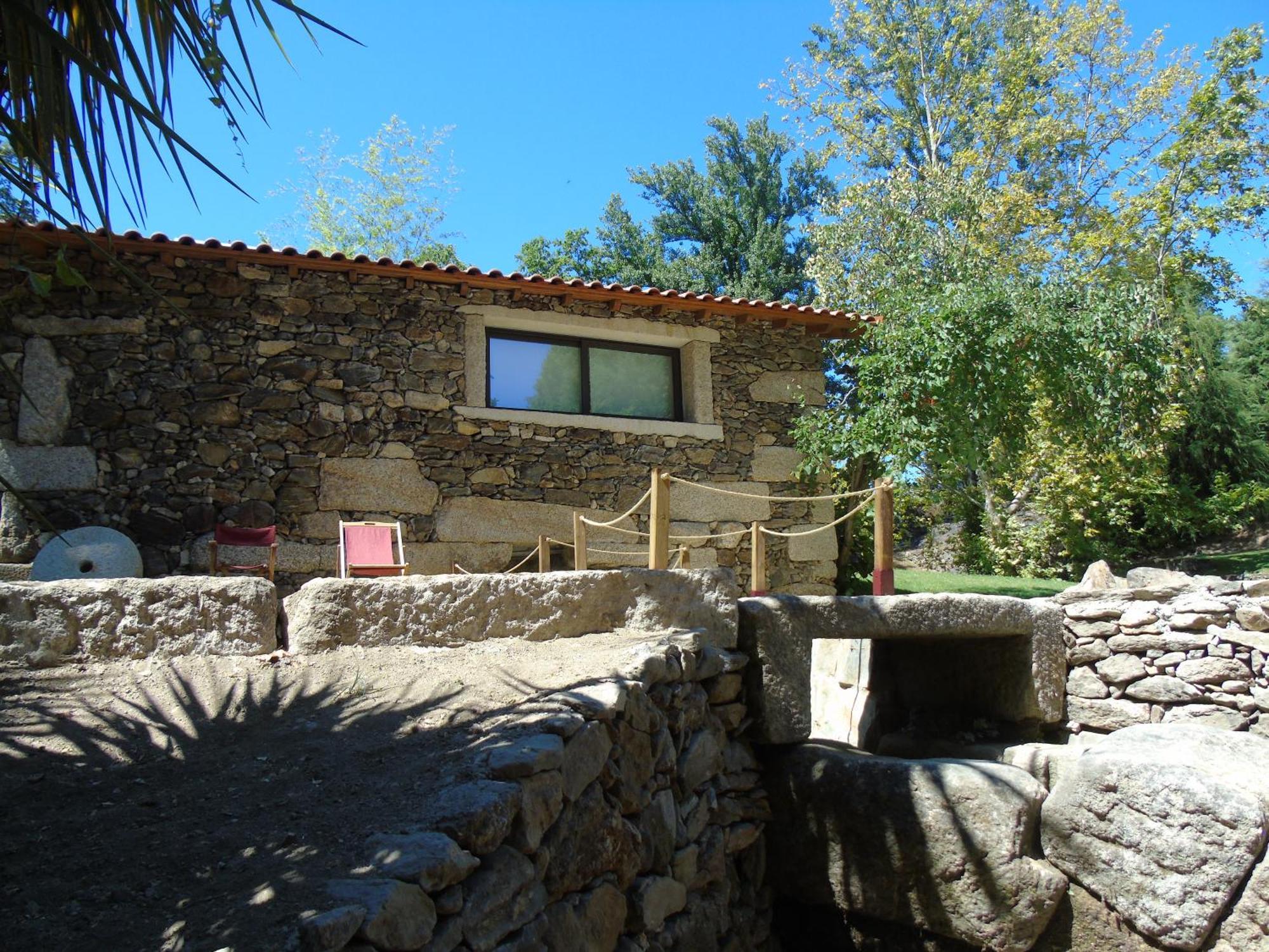 Quinta Da Chouza Agroturismo E Enoturismo เซลอริโก จิ บาสโต ภายนอก รูปภาพ